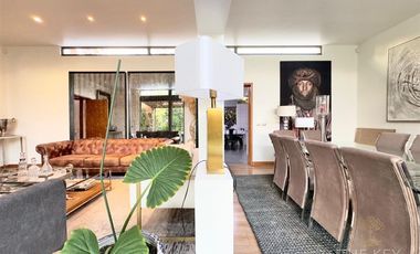 Casa en arriendo de 5 dorm. en Lo Barnechea