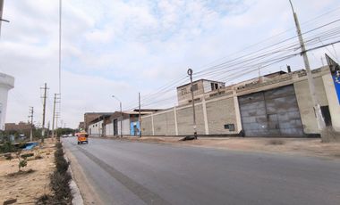 Venta De Local Comercial En La Av. Industrial A Unos Pasos De Plaza Norte