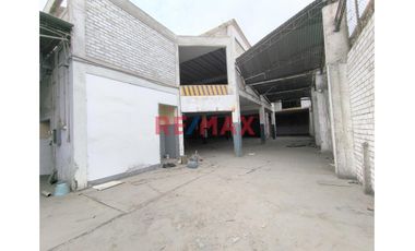 Venta De Local Comercial En La Av. Industrial A Unos Pasos De Plaza Norte