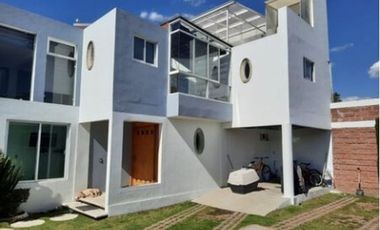 CASA EN VENTA EN SANTAMARIA NATIVITAS,CALIMAYA