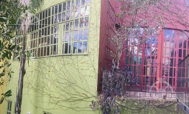 CASA EN VENTA :: San Telmo : EXCELENTE/OPORTUNIDAD acepta PERMUTA y/o FINANCIACION