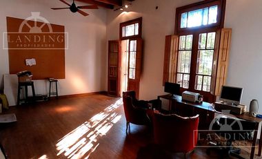 CASA EN VENTA :: San Telmo : EXCELENTE/OPORTUNIDAD acepta PERMUTA y/o FINANCIACION