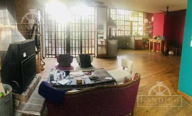 CASA EN VENTA :: San Telmo : EXCELENTE/OPORTUNIDAD acepta PERMUTA y/o FINANCIACION