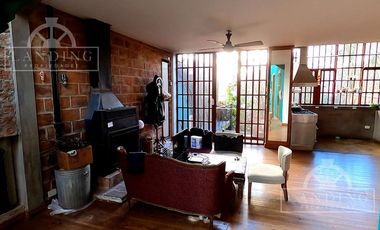 CASA EN VENTA :: San Telmo : EXCELENTE/OPORTUNIDAD acepta PERMUTA y/o FINANCIACION