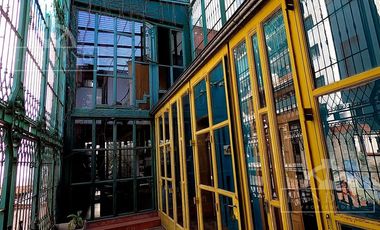 CASA EN VENTA :: San Telmo : EXCELENTE/OPORTUNIDAD acepta PERMUTA y/o FINANCIACION