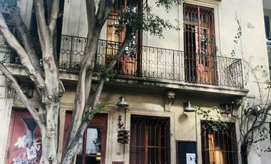 CASA EN VENTA :: San Telmo : EXCELENTE/OPORTUNIDAD acepta PERMUTA y/o FINANCIACION
