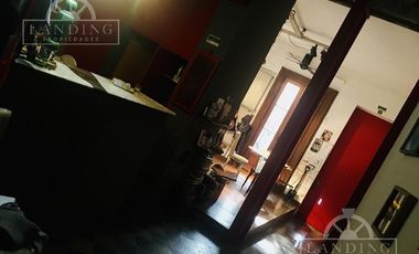 CASA EN VENTA :: San Telmo : EXCELENTE/OPORTUNIDAD acepta PERMUTA y/o FINANCIACION