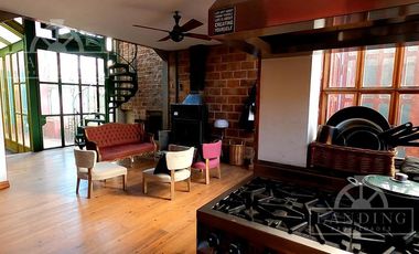 CASA EN VENTA :: San Telmo : EXCELENTE/OPORTUNIDAD acepta PERMUTA y/o FINANCIACION