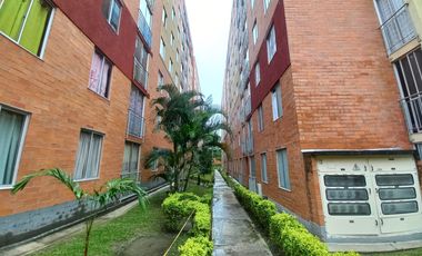 apartamento en arriendo en conjunto residencial santa cruz piso 6. Cod A13873
