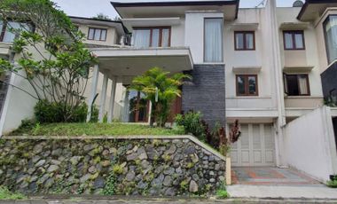 Rumah Bagus Siap Huni di Palm Hill, Papandayan, Gajahmungkur, Semarang