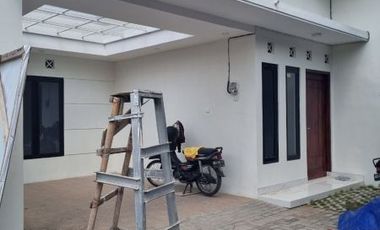 Hunian Pesan Bangun Murah Di Dekat Bandara Adi Sucipto