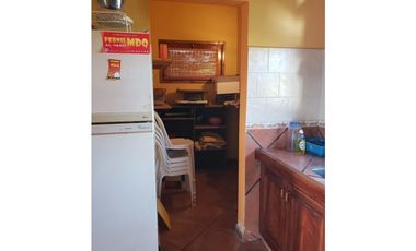 Casa 3 ambientes con quincho en La Armonia