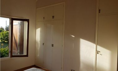 Casa 3 ambientes con quincho en La Armonia