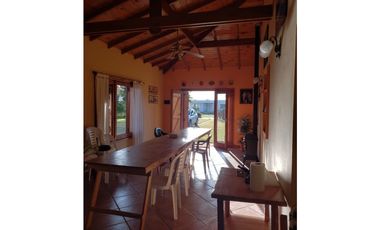 Casa 3 ambientes con quincho en La Armonia