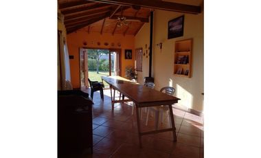 Casa 3 ambientes con quincho en La Armonia