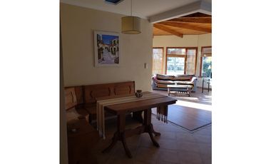 Casa 3 ambientes con quincho en La Armonia