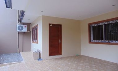 5 Bedrooms Semi-furnished Duplex House located in Mabolo