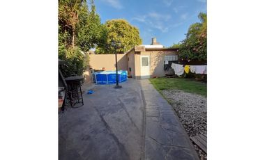 RETASADA!!! EXCELENTE CASA C/LOCAL Y DEPTO.