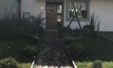 SE RECIBEN OFERTAS/SANTA ELENA - Casa - Venta