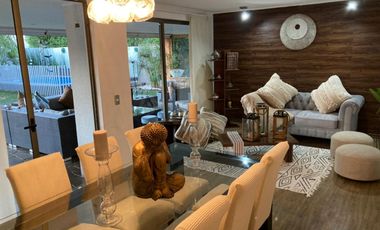 SE RECIBEN OFERTAS/SANTA ELENA - Casa - Venta