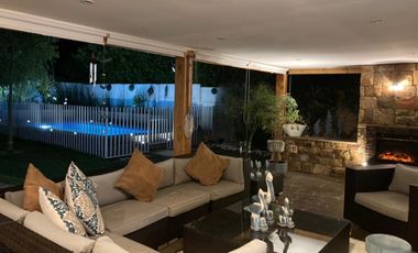 SE RECIBEN OFERTAS/SANTA ELENA - Casa - Venta