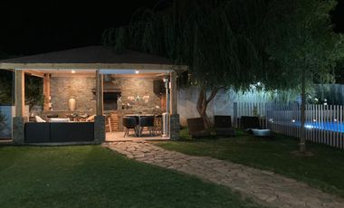 SE RECIBEN OFERTAS/SANTA ELENA - Casa - Venta