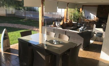 SE RECIBEN OFERTAS/SANTA ELENA - Casa - Venta
