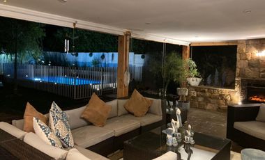SE RECIBEN OFERTAS/SANTA ELENA - Casa - Venta