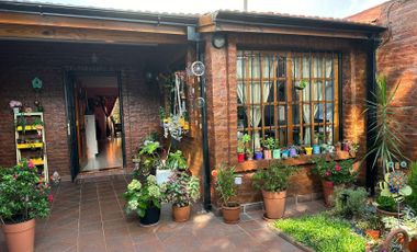 Casa 4 ambientes en venta Villa Urquiza