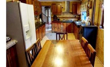 MARAVILLOSA CASA FAMILIAR EN LA TRANQUILIDAD DE RINCONADA DE LOS ANDES