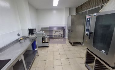 COD. 5797 - SE ARRIENDA LOCAL - BARRIO:  CASCO ANTIGUO