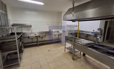 COD. 5797 - SE ARRIENDA LOCAL - BARRIO:  CASCO ANTIGUO