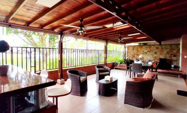 casa en venta en hacienda el castillo. Cod V16447