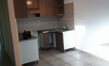 Ph tipo casa en alquiler. 3 dormitorios, jardin, cochera.