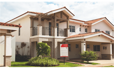 VENTA CASA - RESERVA DE VERSALLES