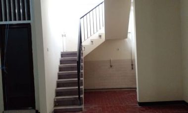 Dijual & Disewakan Rumah Dengan 4 Kamar Di Jemursari, Surabaya