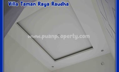 RUMAH MEWAH DI PINGGIR JALAN DELIMA SAMPING JUMBO MART