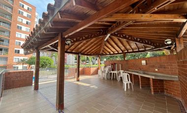 apartamento en arriendo en urbanización la flora. Cod A3723