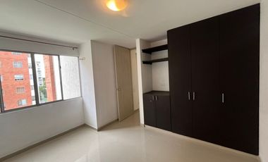apartamento en arriendo en urbanización la flora. Cod A3723