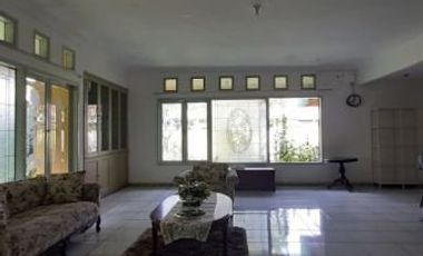 RUMAH KEDUA MURAH SIAP HUNI TANAH LUAS LOKASI SANGAT STRATEGIS DI RADIO DALAM GANDARIA UTARA JAKARTA SELATAN