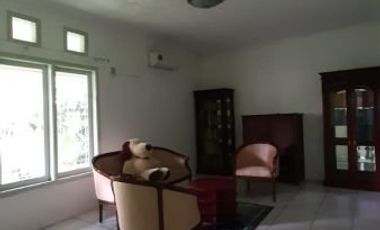 RUMAH KEDUA MURAH SIAP HUNI TANAH LUAS LOKASI SANGAT STRATEGIS DI RADIO DALAM GANDARIA UTARA JAKARTA SELATAN