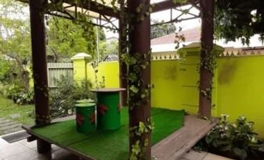 RUMAH KEDUA MURAH SIAP HUNI TANAH LUAS LOKASI SANGAT STRATEGIS DI RADIO DALAM GANDARIA UTARA JAKARTA SELATAN