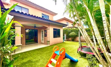 Venta de casa en Ph Versalles / Costa Sur