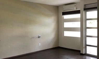 Residencia en venta en Cumbres del Lago, Juriquilla. Lago Saquila