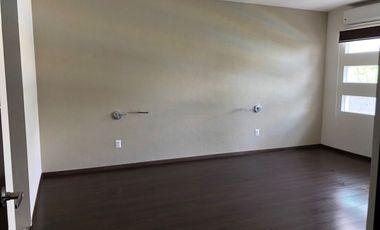 Residencia en venta en Cumbres del Lago, Juriquilla. Lago Saquila