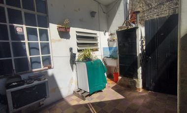 PH AL FONDO DE 3 AMBIENTES CON PATIO.