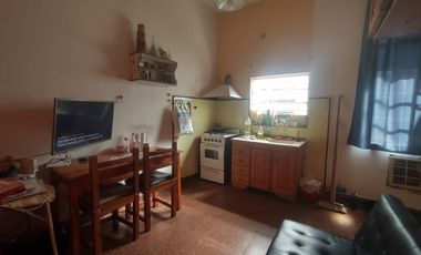 PH AL FONDO DE 3 AMBIENTES CON PATIO.