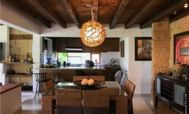 CASA EN CONDOMINIO EN AVANDARO, VALLE DE BRAVO