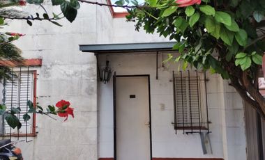 Venta Casa 4 amb cochera a refaccionar Ciudadela