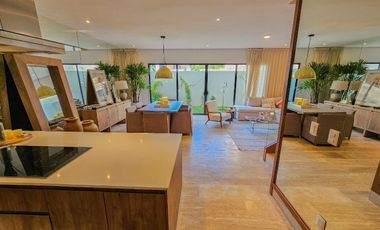 Casa · 3 Recámaras · Arbolada · Av. Huayacán · Amenidades